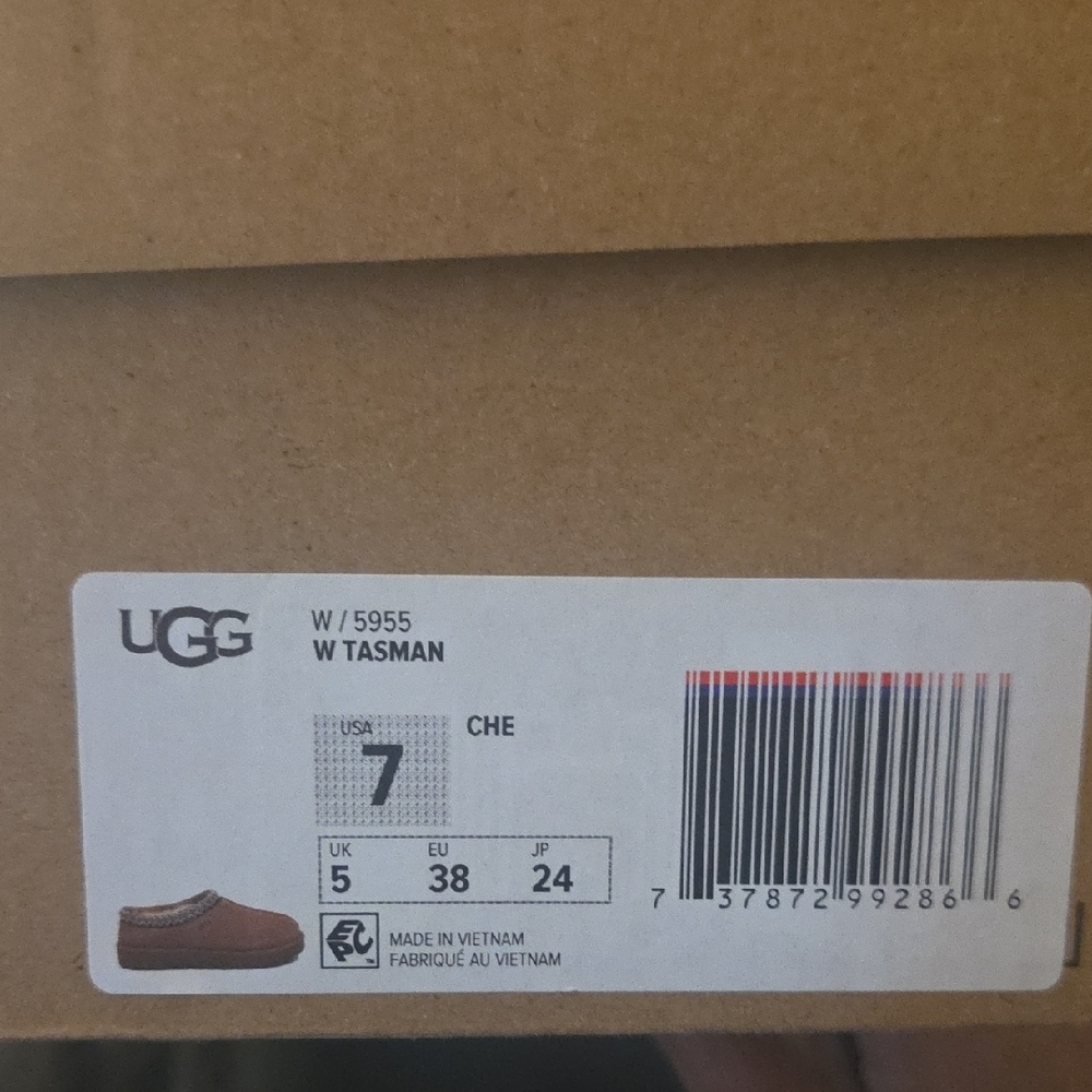 UGG Brown Slippers with Tan Sole - Picture 10 of 10